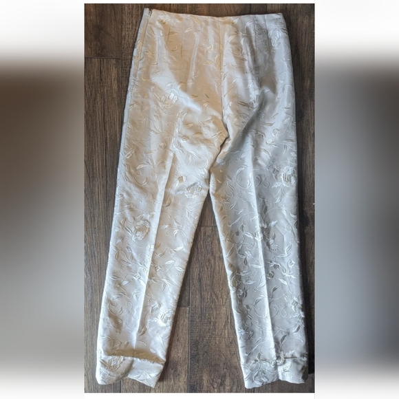 La Femme Gilar 100% Silk Beige on Beige Women's Embroidered Dress Pants Size 4. - Picture 8 of 12
